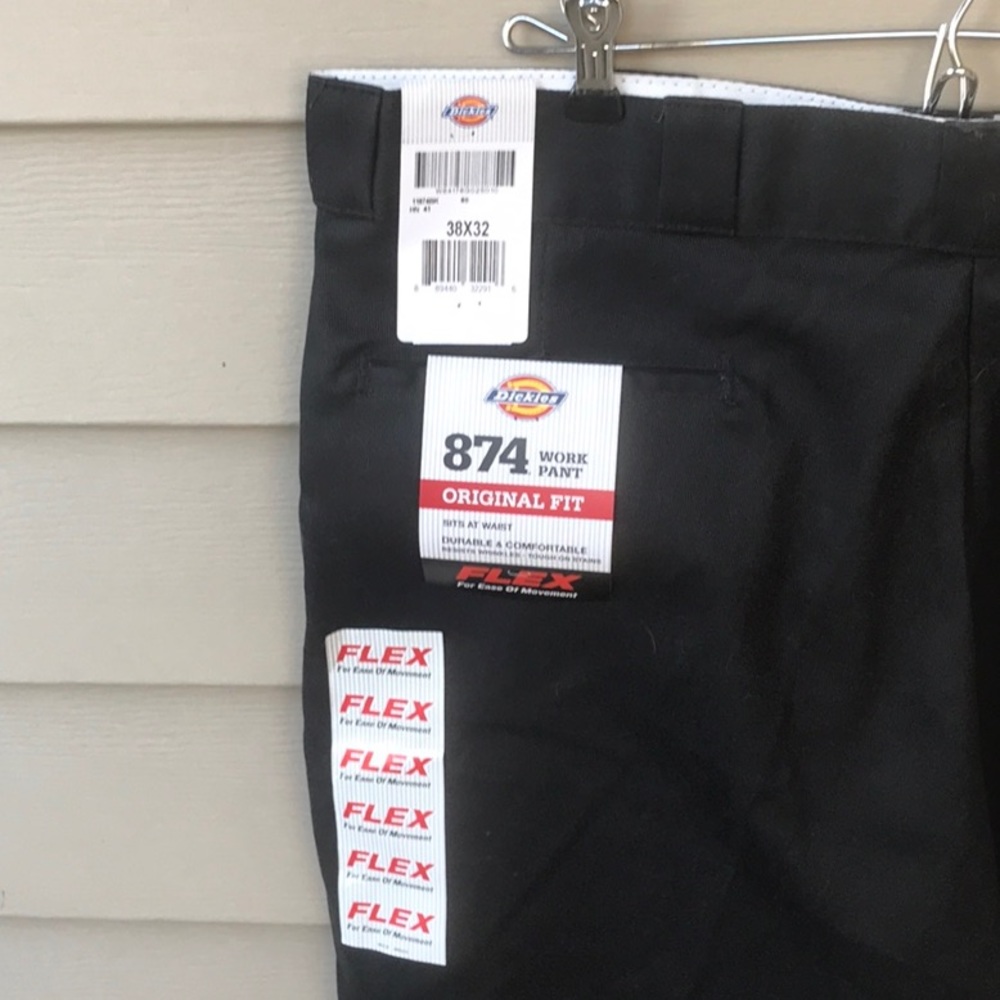 Nice NWT black men’s Dickie’s brand pants. 38x32 - Picture 4 of 6